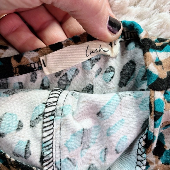 MOvINg SALE GUC Lush Strapless Abstract Print w/pocket & Super Flattering Medium - Picture 5 of 6